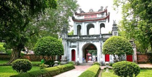 Hanoi private city tour with the chosen tour guide in Hanoi