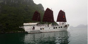 Halong Red Dragon cruise charter private 2 days